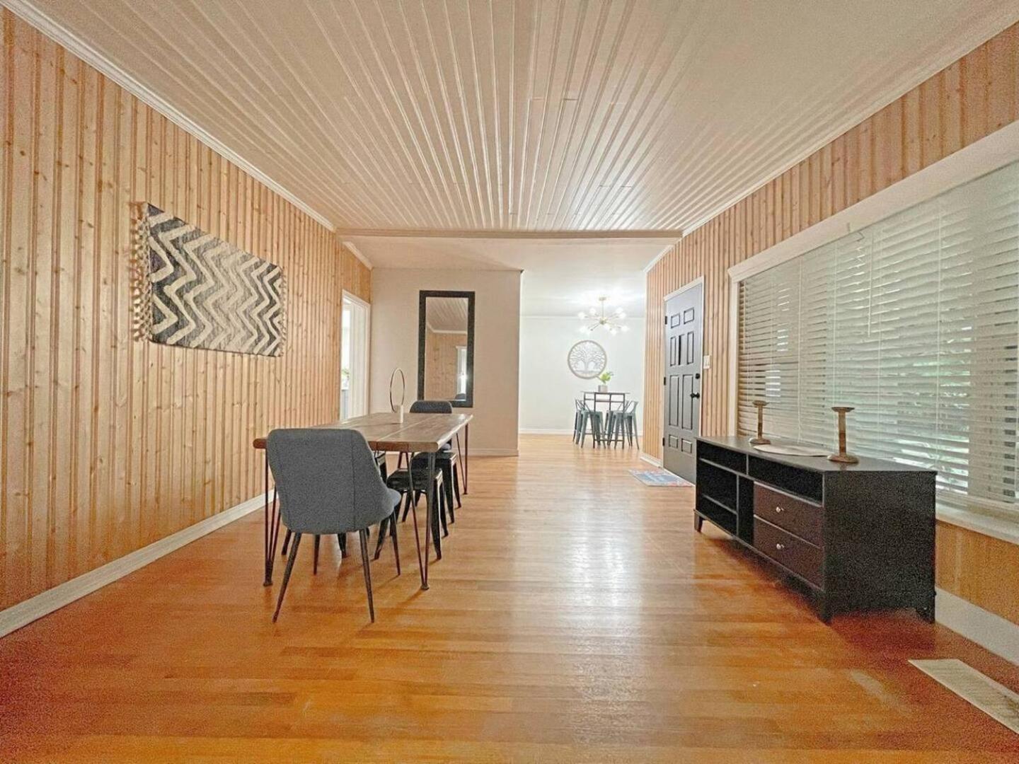 Pet-friendly 3br 20 Min To Mco & Holiday home