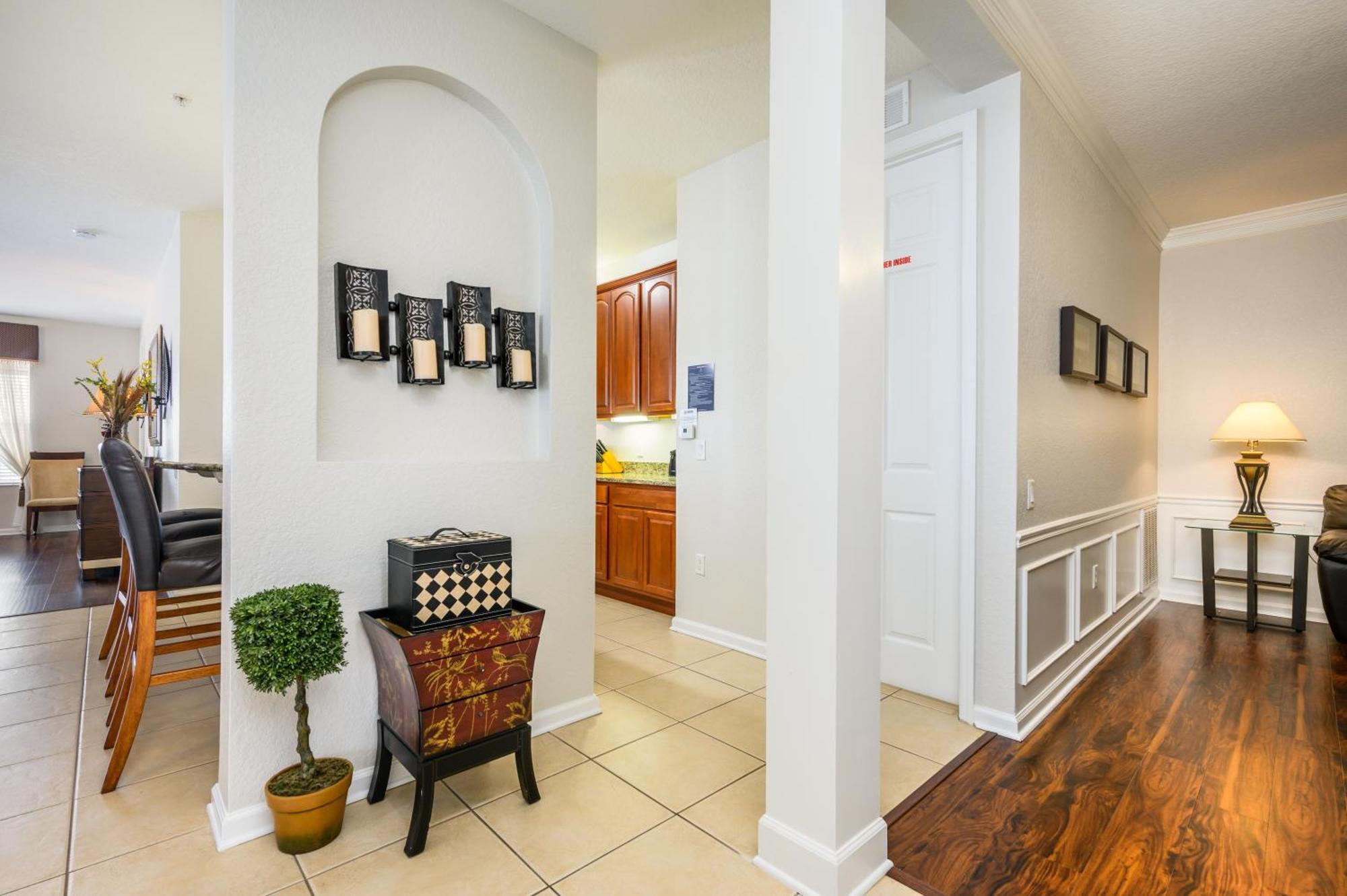 Premium View Condo, Vista Cay - 1002 *