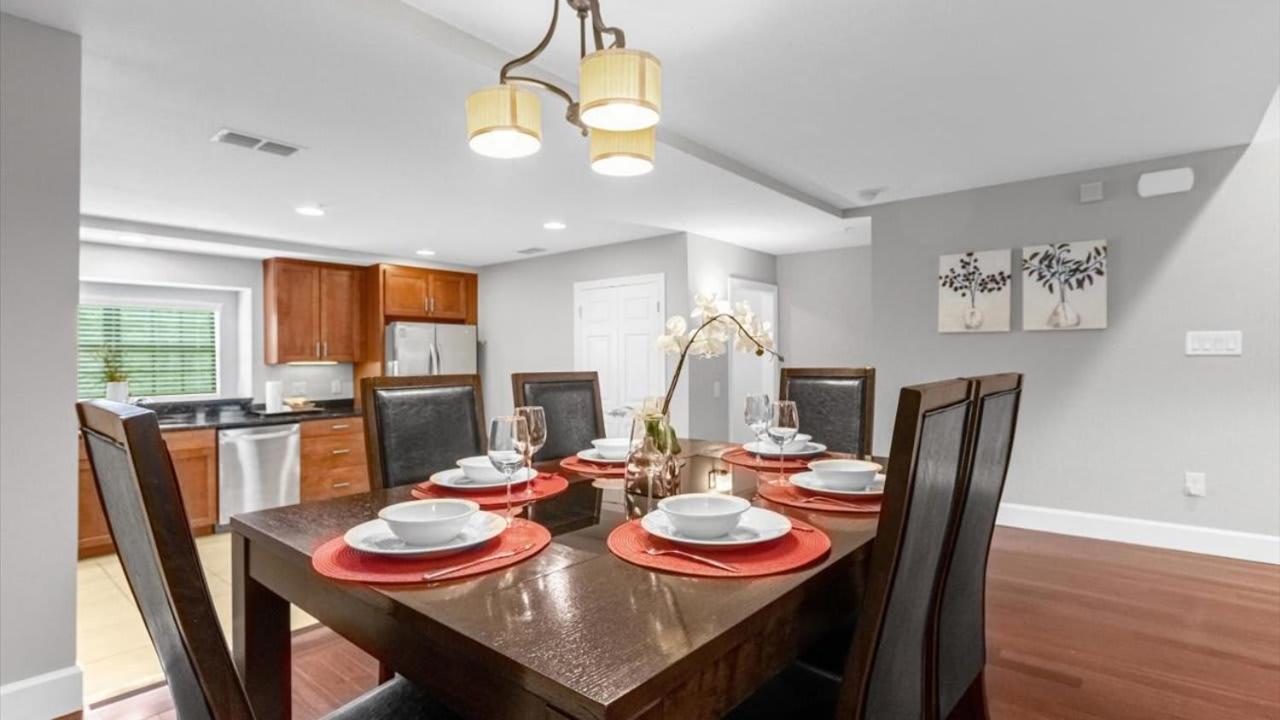 Book Your Spring Break Escape! Townhome By Disney! Holiday home *
