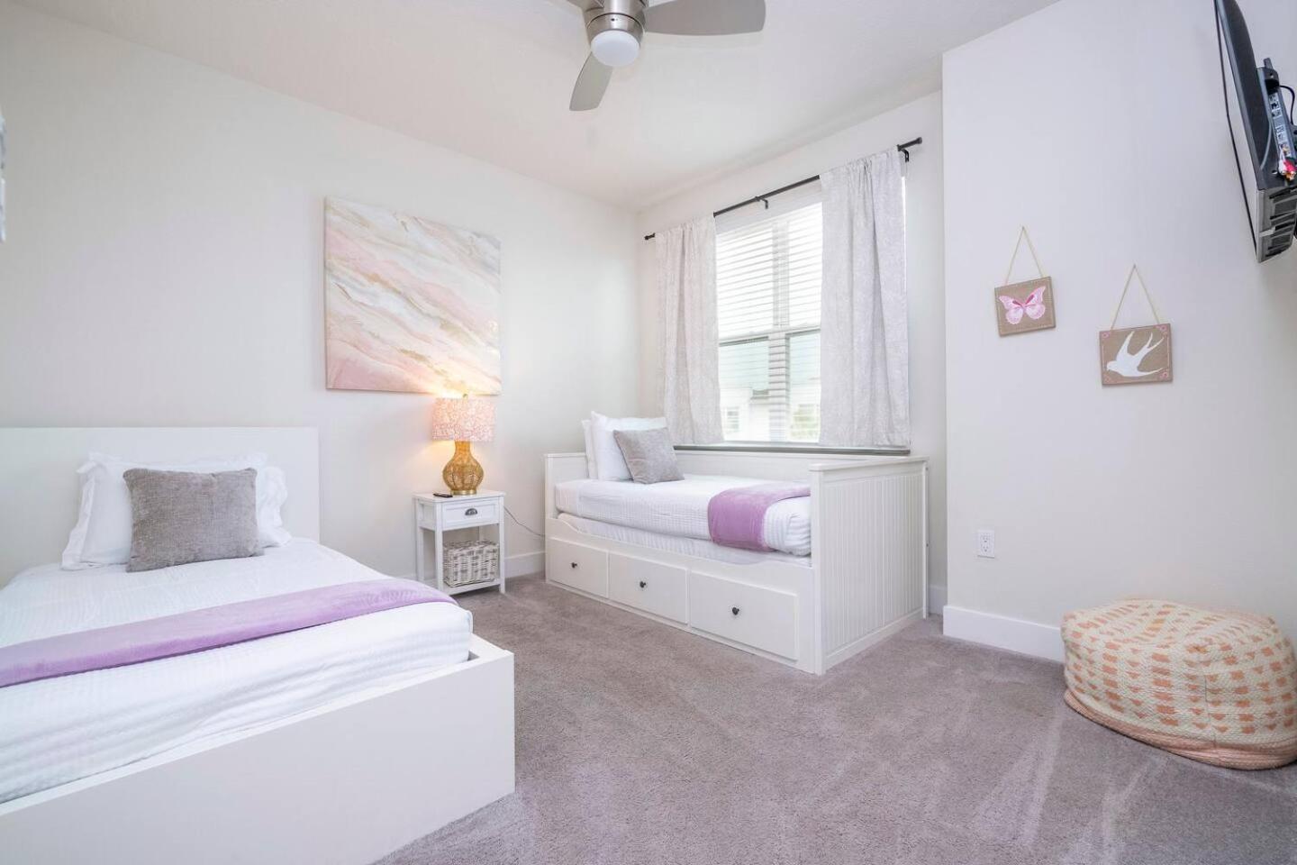 Comfortable Near & Private Pool 17414 Holiday home Orlando