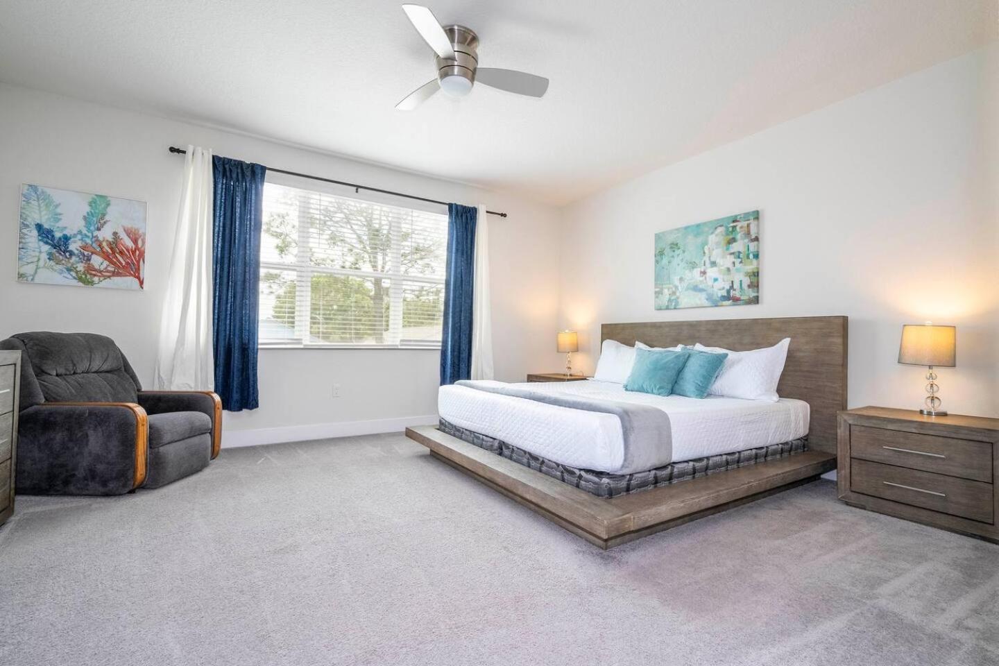 Comfortable Near & Private Pool 17414