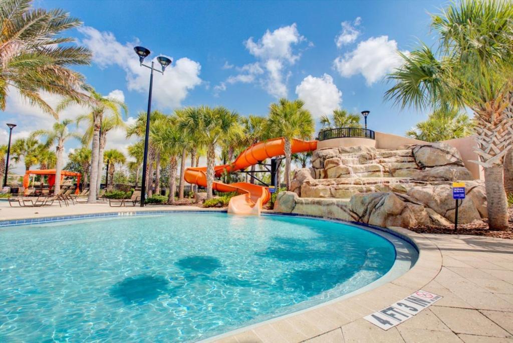 5 Bedrooms - 4,5 Bathrooms - Solterra 4618 Td Holiday home Orlando
