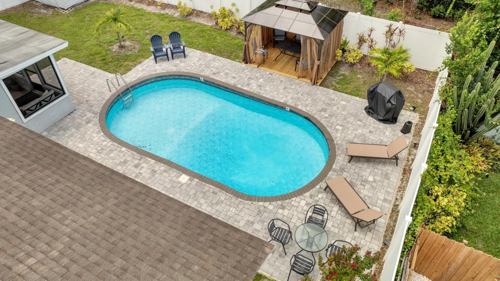 5br W Pool & Big Yard Near Universal *