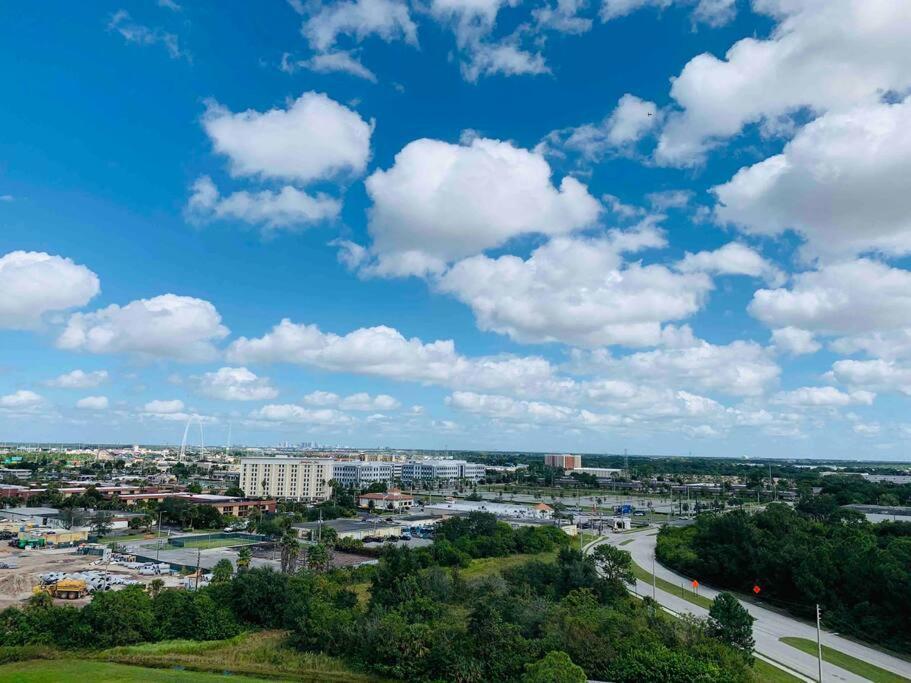 Walking Distance From Universal One Bedroom Apartment Orlando