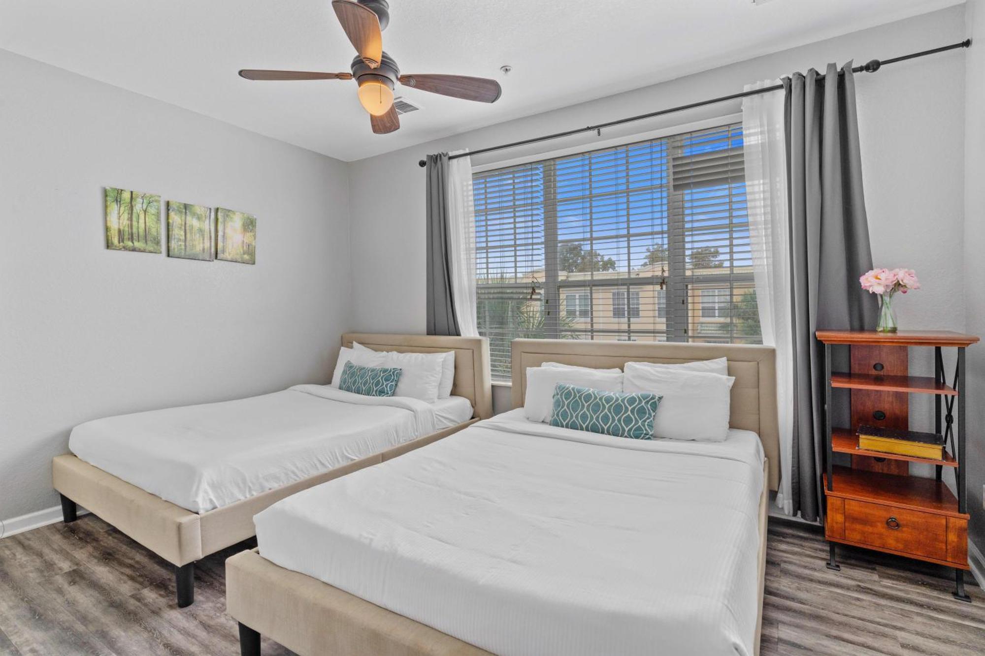 Vista Cay 245 By
