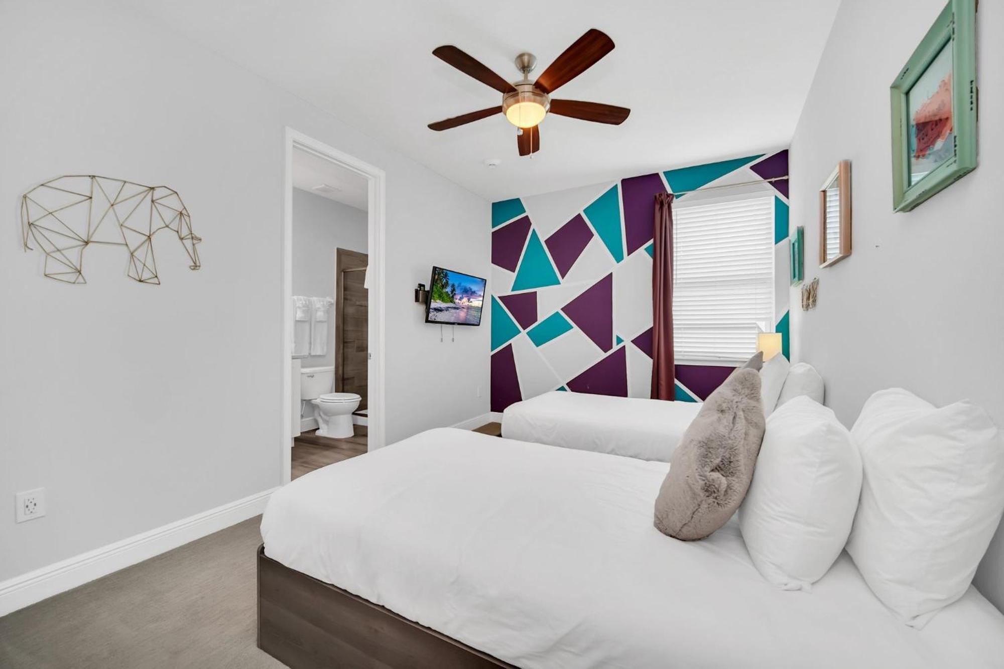 - Encore 1576 Villa Orlando