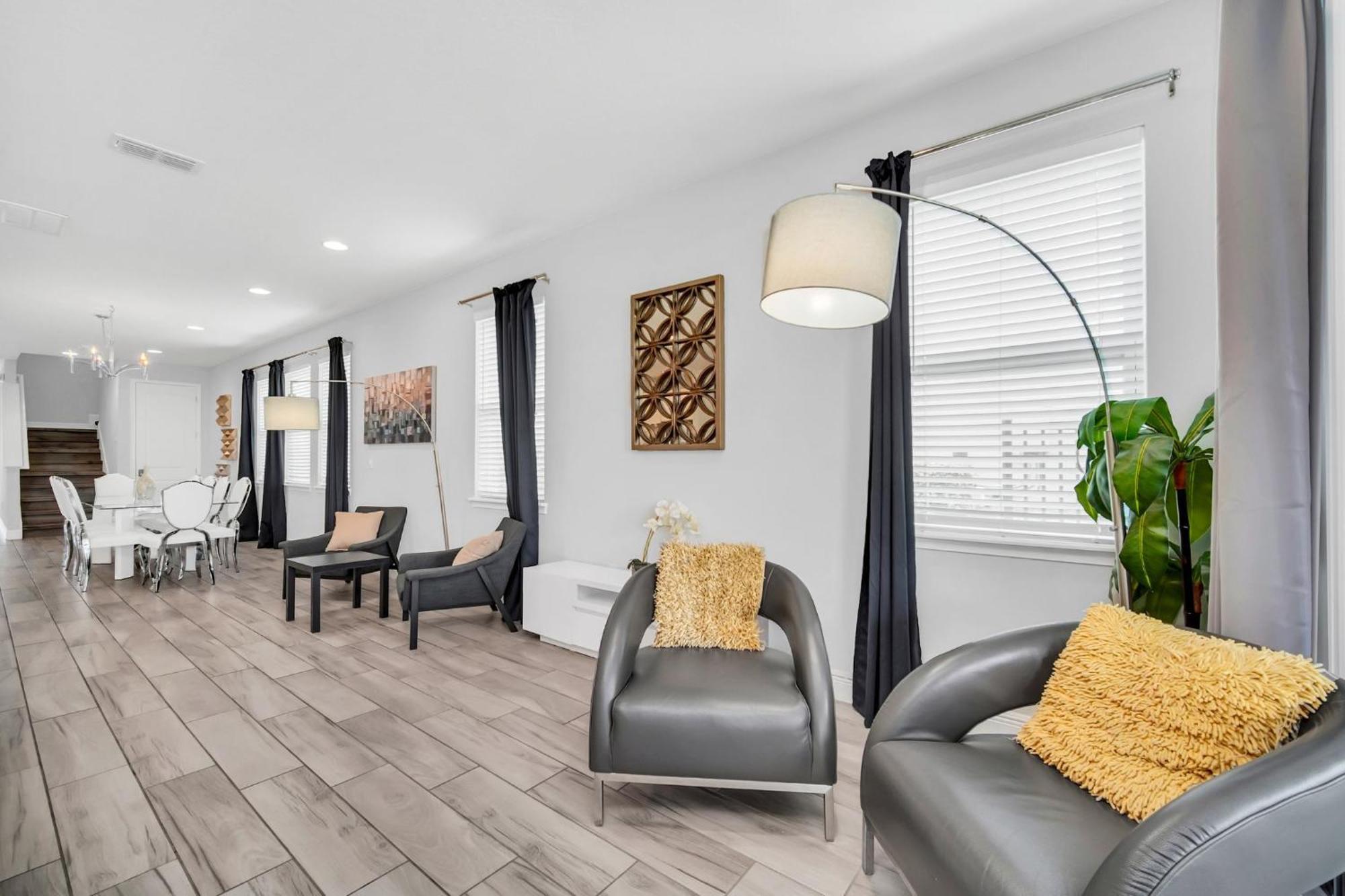 - Encore 1576 Villa Orlando