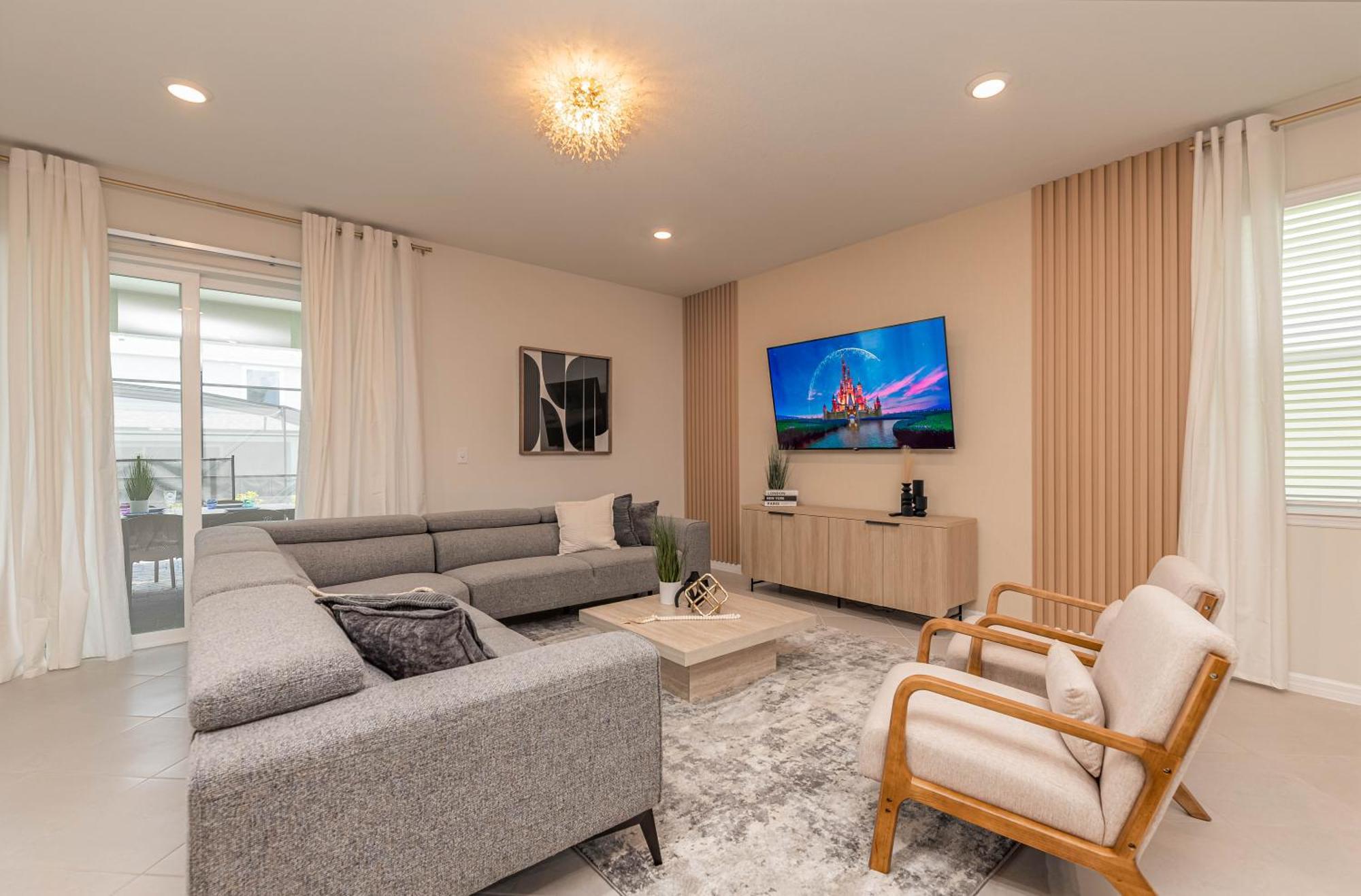 *special Offer* Brand New With Themed * Orlando