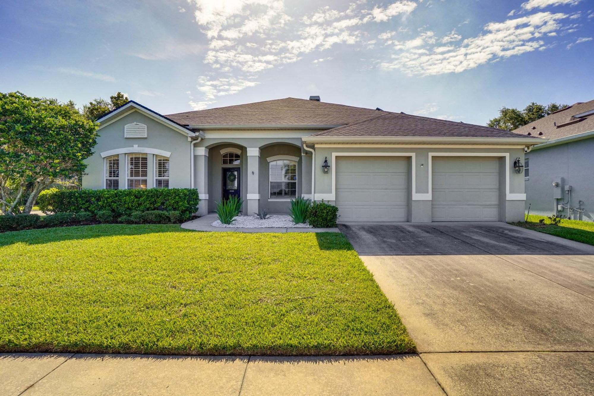 Spacious With Community Amenities! Holiday home