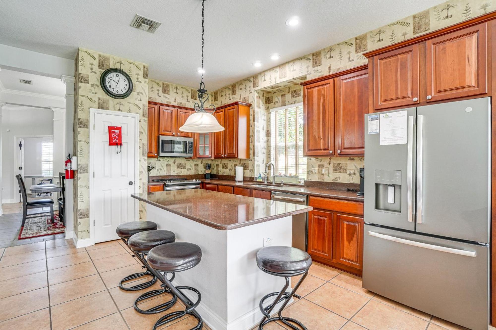 Spacious With Community Amenities! * Orlando