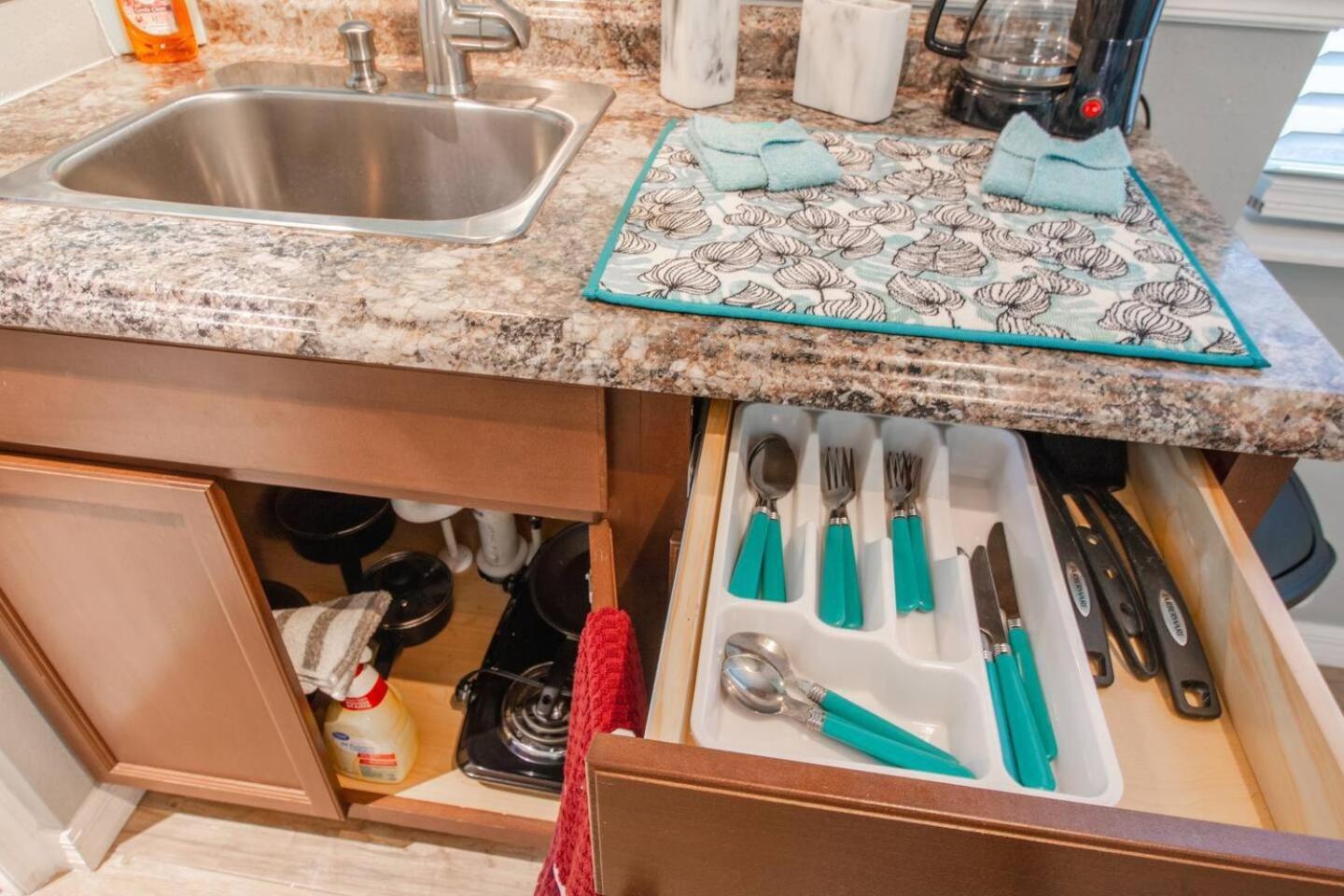 Chic 1Br Kitchenette Pets Welcome