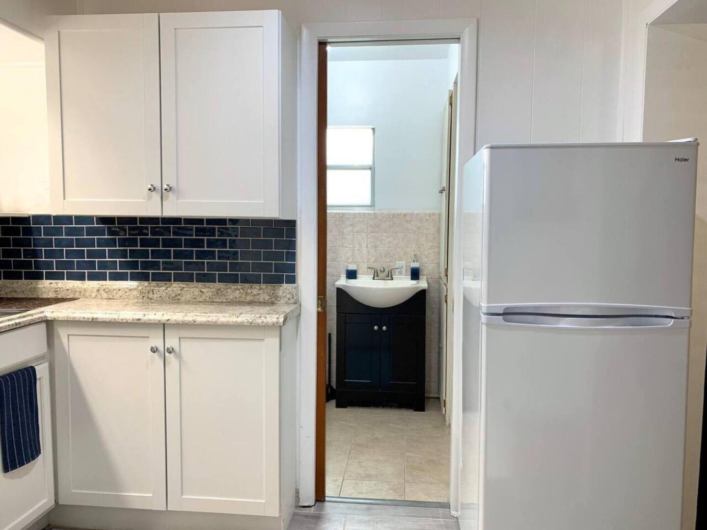Holiday home 2Br Getaway Pets Ok 20 Min To Airport *