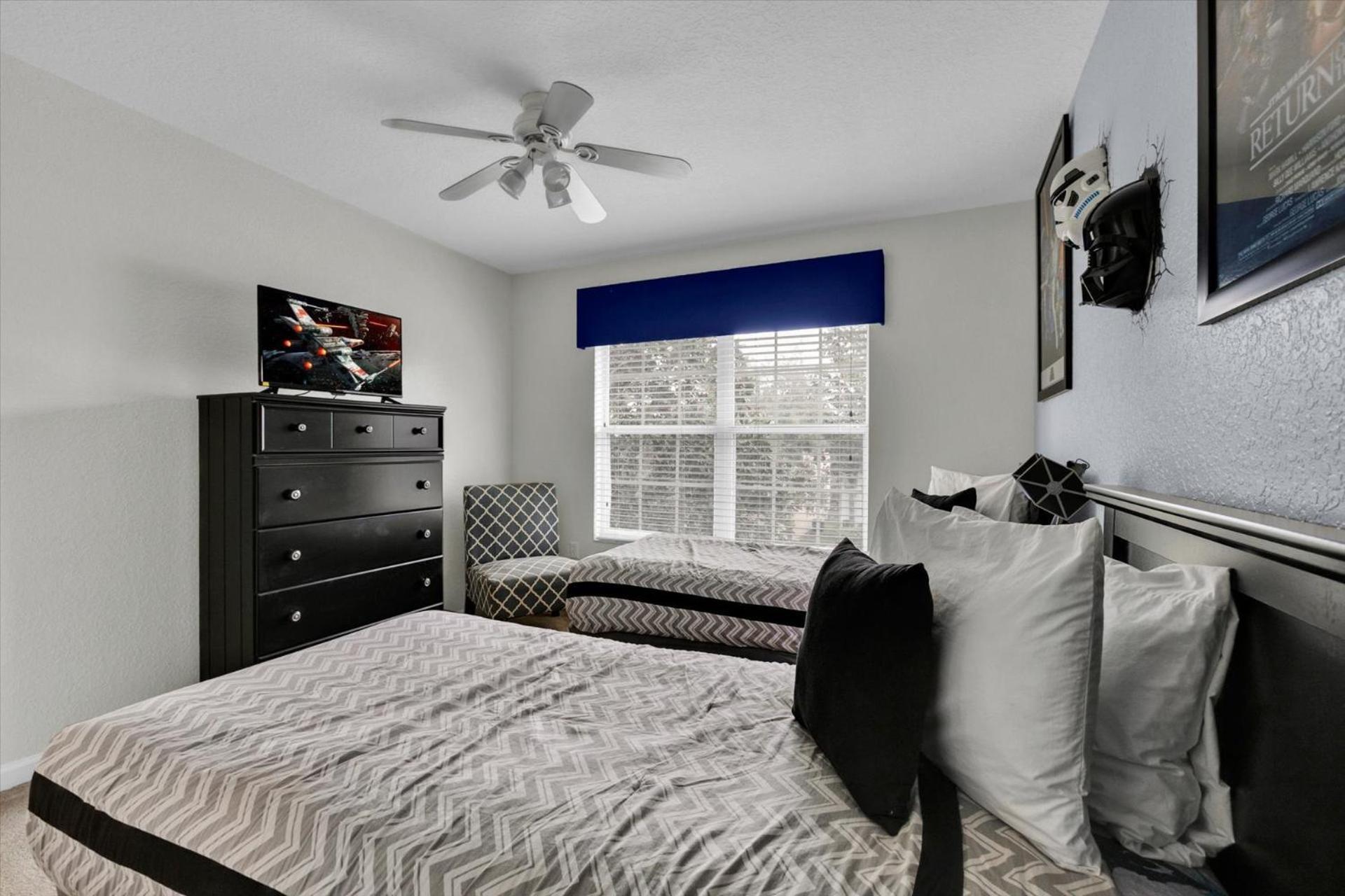 - Windsor Hills 428 *