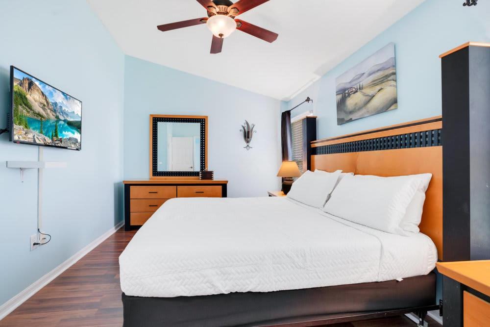 Relaxing Retreat With Pool And Movie Theater * Orlando