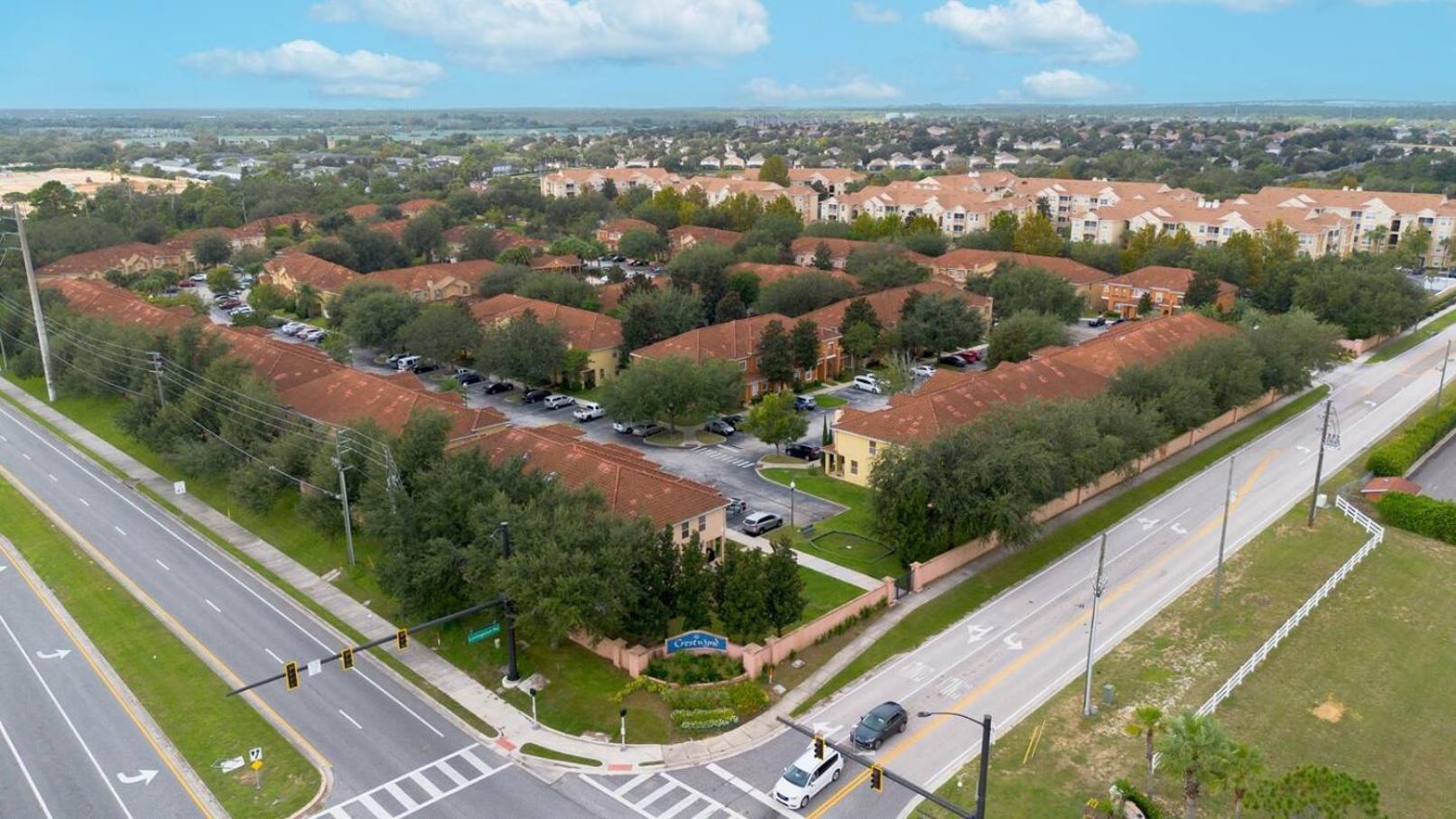 Pet Friendly 20 Min To Disney Free Wifi! Holiday home Orlando
