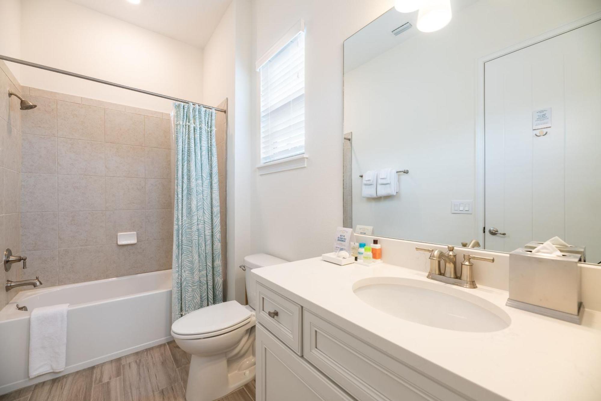 Holiday home Vibrant With Hot Tub Near With Margaritaville Access - 8032dr *