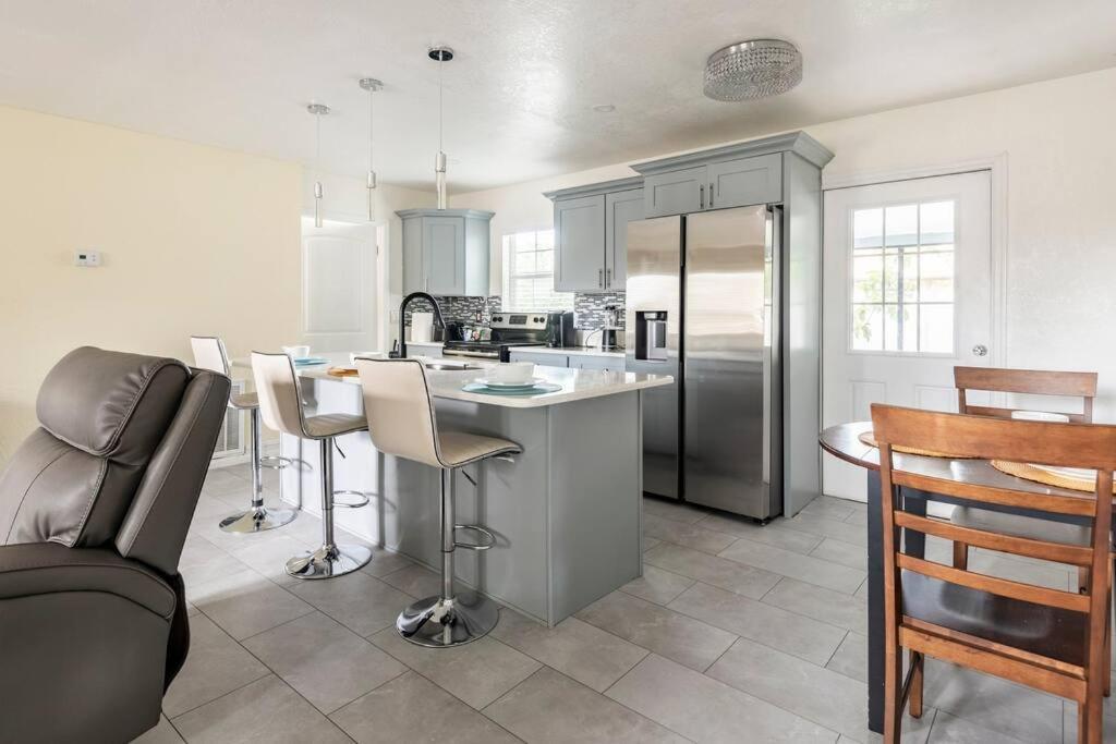 Modern 3bedroom 2 Bathroom Near Universal * Orlando