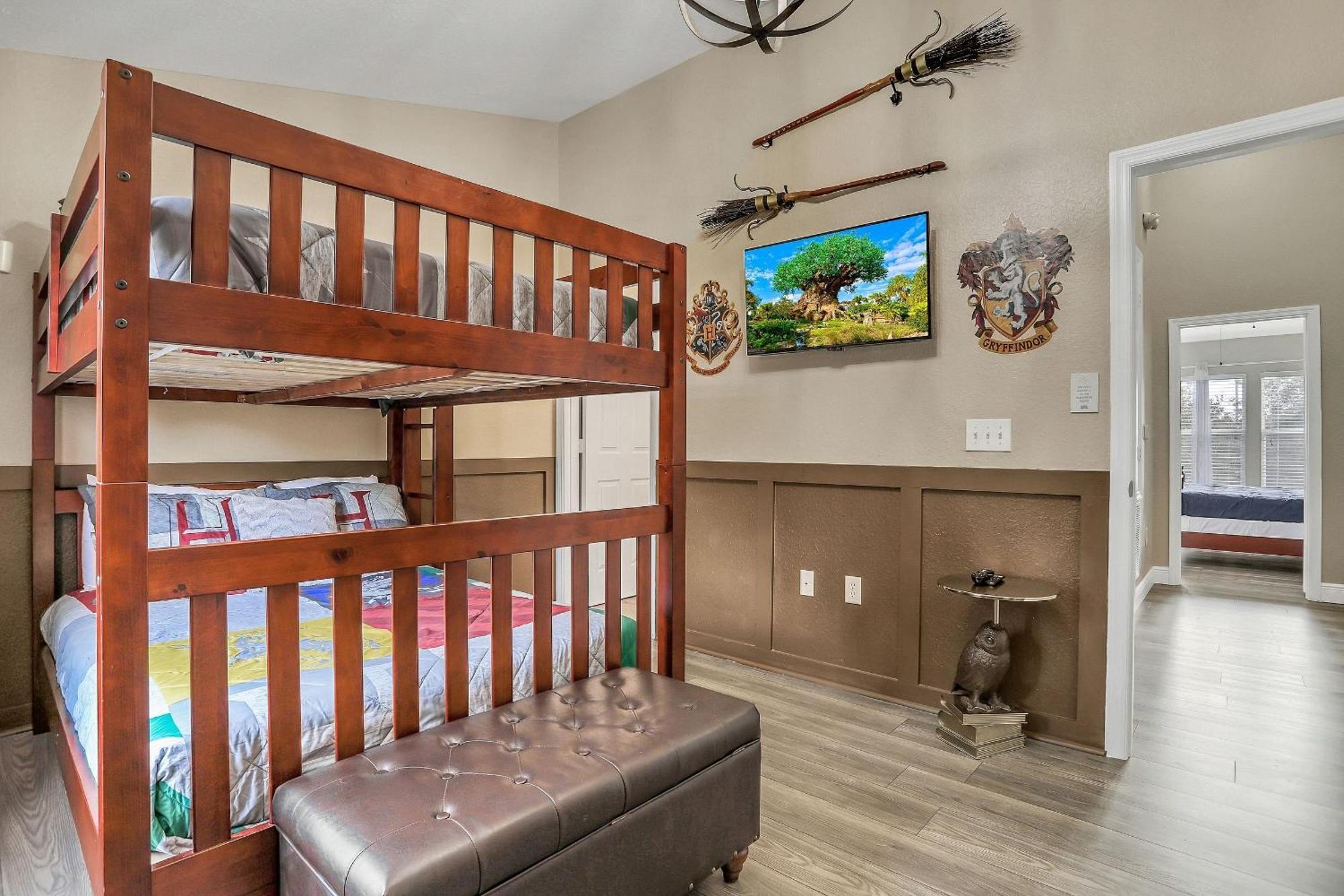 2517 - 3q3b Windsor Hills 10 Min * Orlando