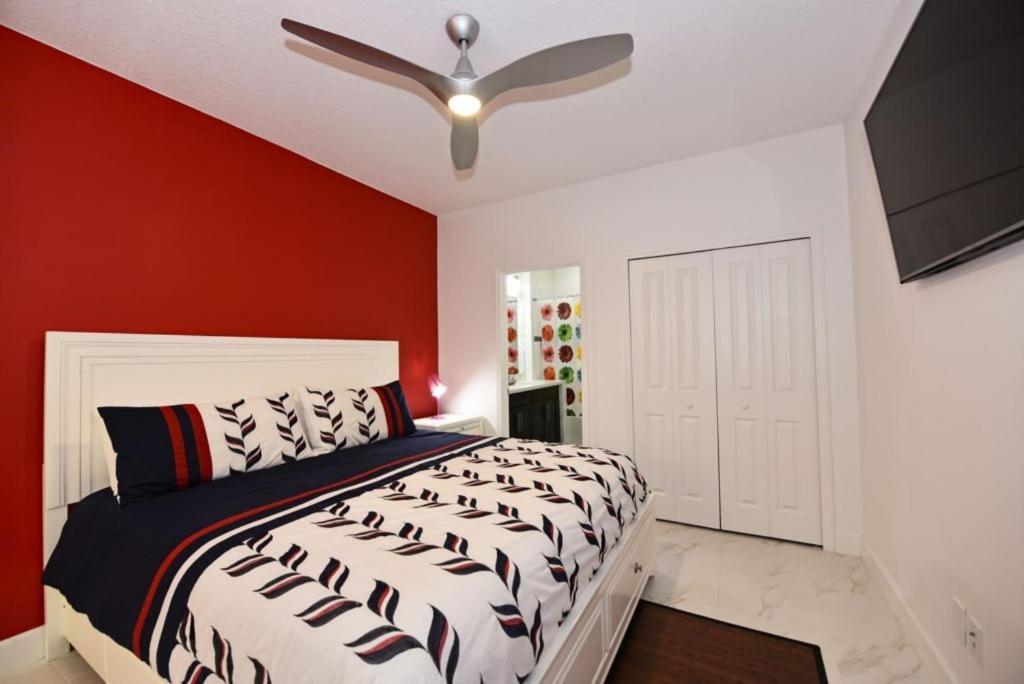 - Festival 3 Holiday home