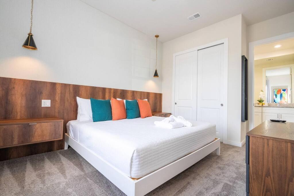 Holiday home Dluxx Vacation 3 Milles From 7570 Orlando