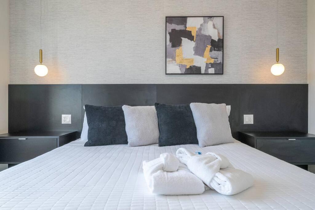 Holiday home Dluxx Vacation 3 Milles From 7570