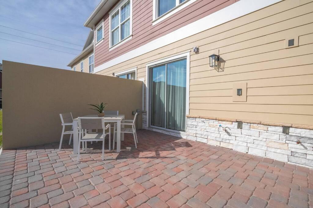 Dluxx Vacation 3 Milles From 7570 Holiday home