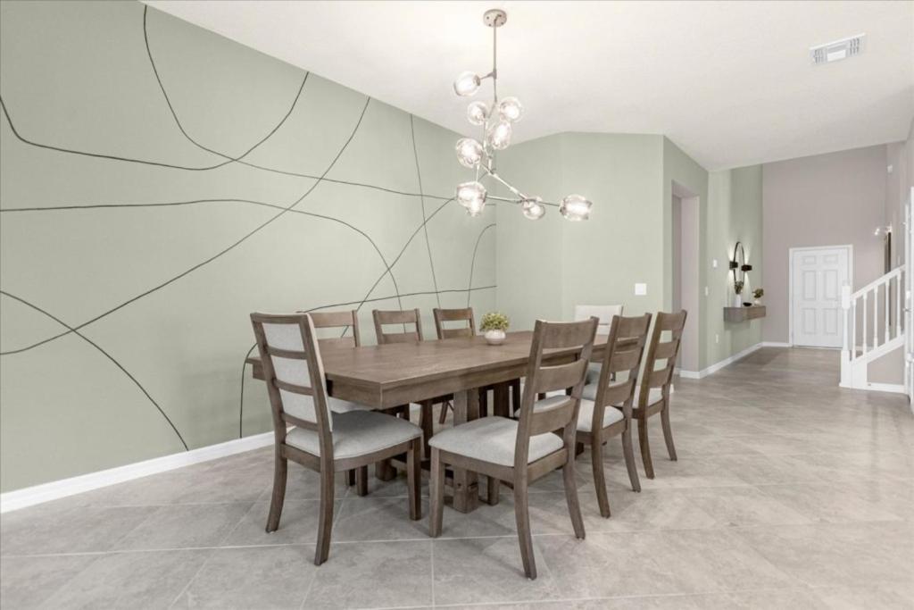 Holiday home 8 Bedrooms- 6 Bathrooms- Windsor Cay 16275sk