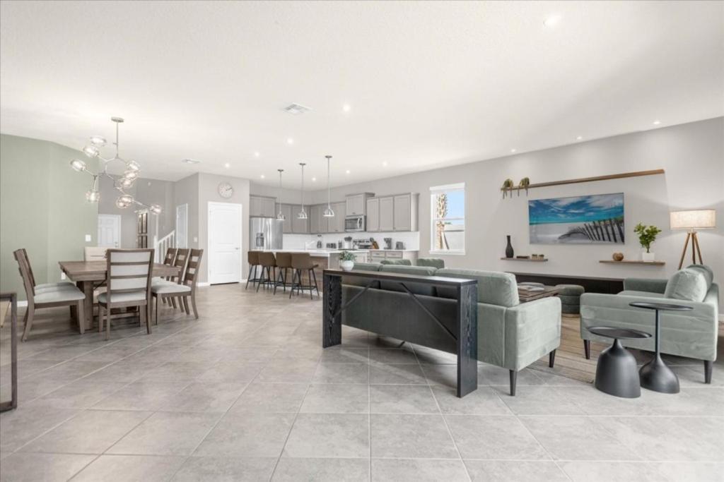 Holiday home 8 Bedrooms- 6 Bathrooms- Windsor Cay 16275sk Orlando