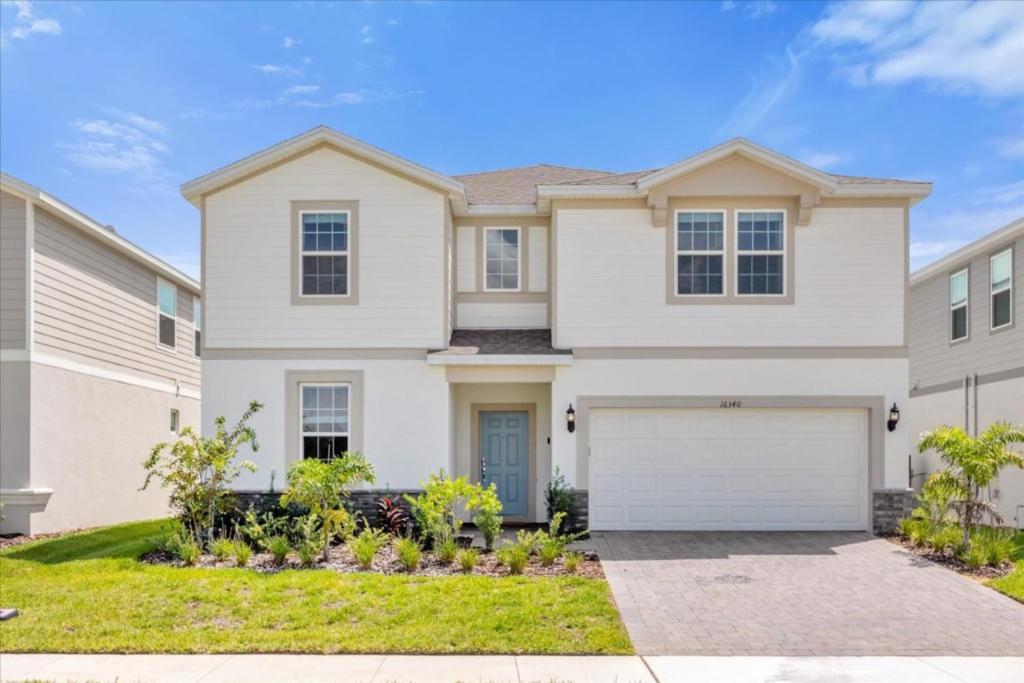 10 Bedrooms- 8 Bathrooms- Windsor Cay 16340 Sk Orlando