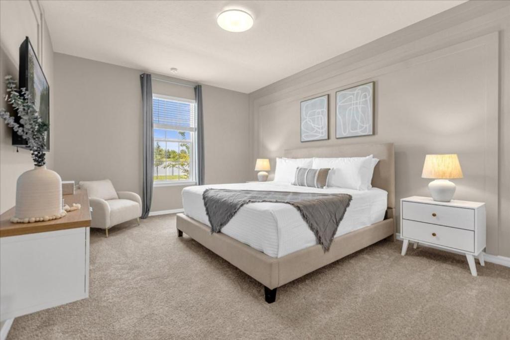 10 Bedrooms- 8 Bathrooms- Windsor Cay 16340 Sk Holiday home Orlando