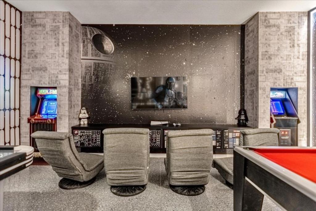 Holiday home 10 Bedrooms- 8 Bathrooms- Windsor Cay 16340 Sk Orlando