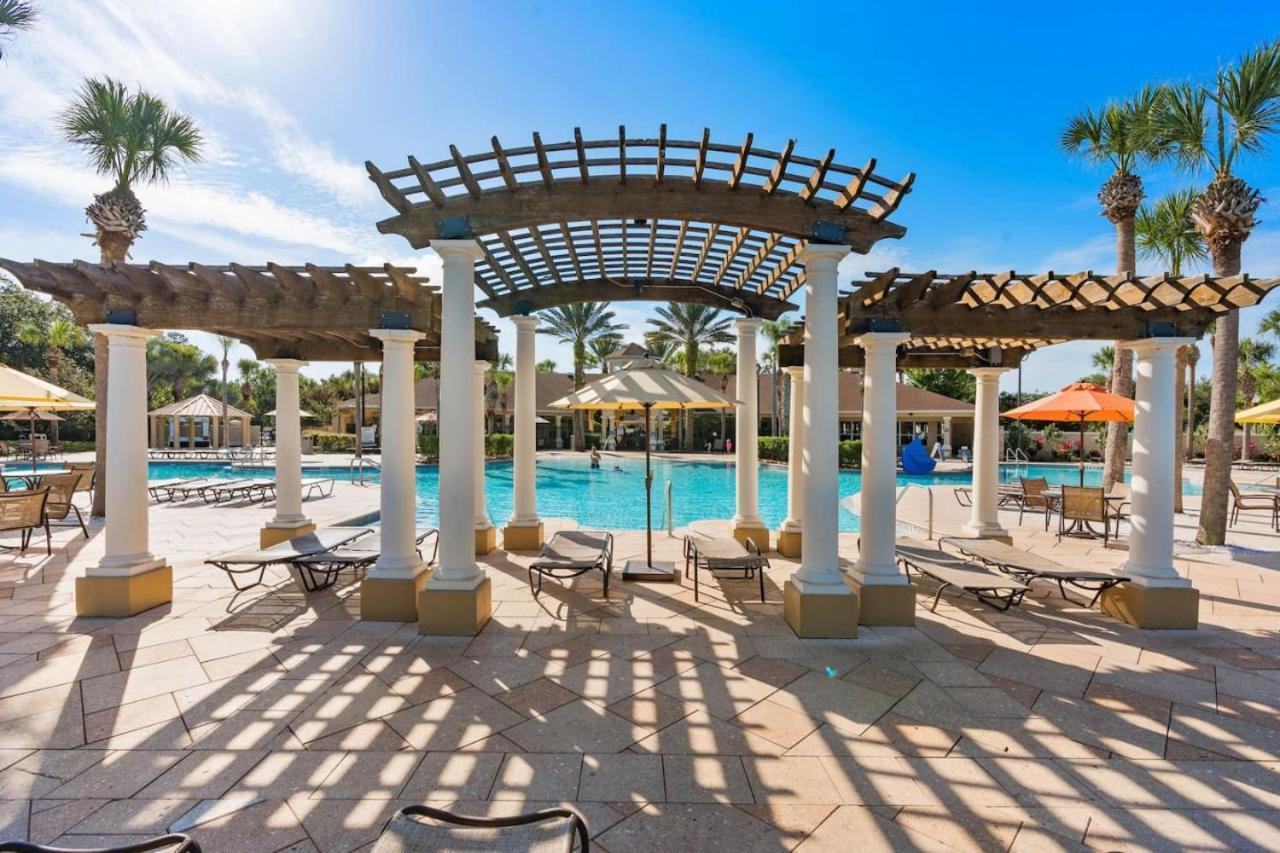 Wheelchair-friendly Near World Holiday home *