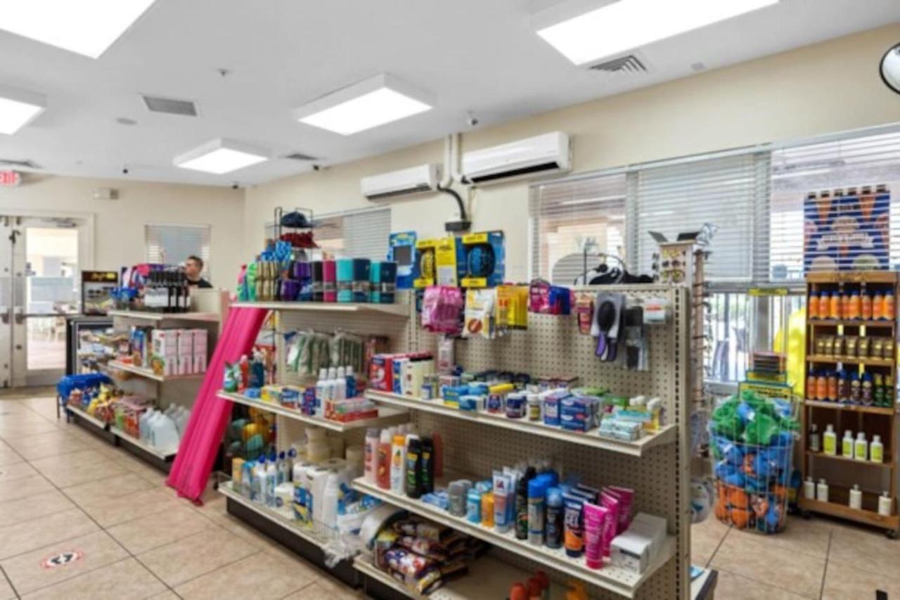 Wheelchair-friendly Near World Orlando