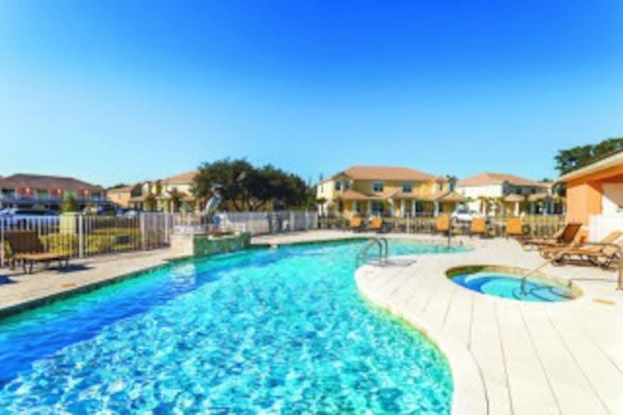 Holiday home Wonderful 4bd With Pool Near *