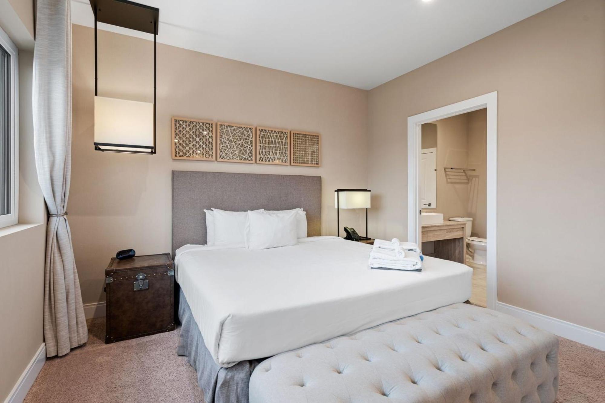3063 - Luxuosa Com 4 Quartos E 4.5 Banheiros Perto Da Com Acesso Ao * Orlando