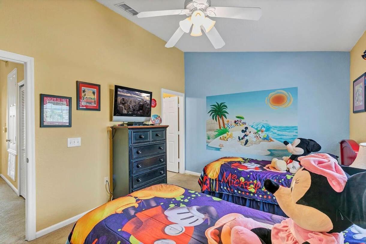 Windsor Hills 3bd,3ba Private Pool & Holiday home *