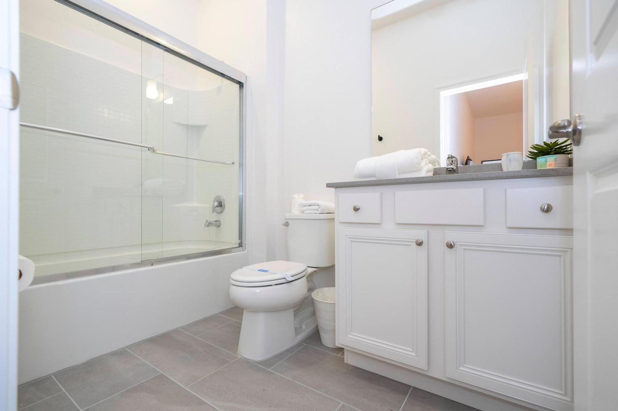 Brand New 12-bedroom Amazing House 5869