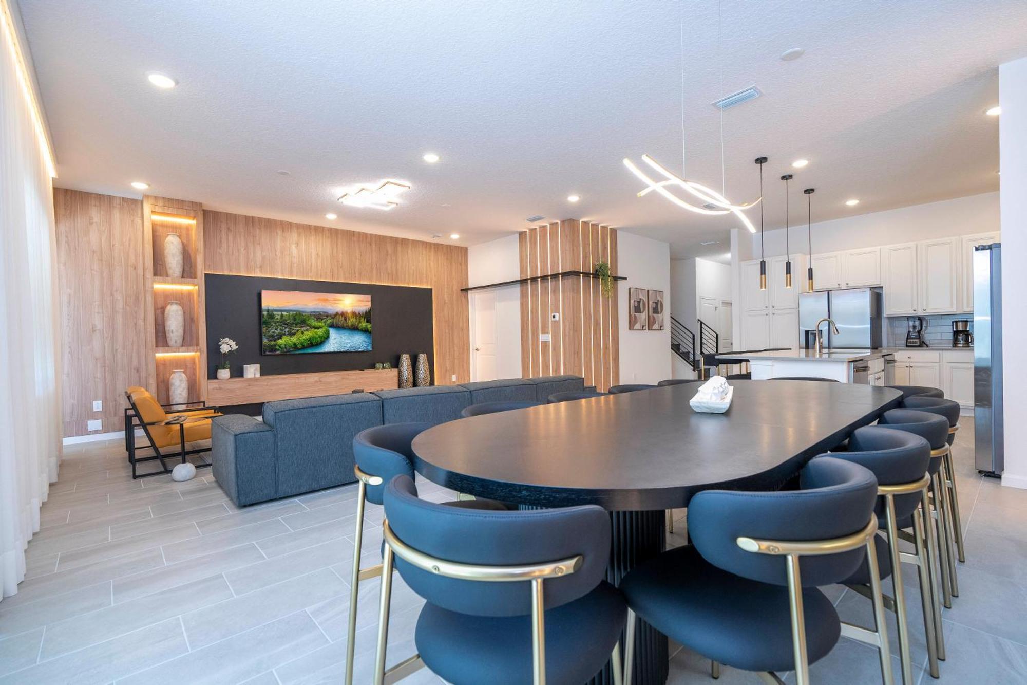 Brand New 12-bedroom Amazing House 5869 *