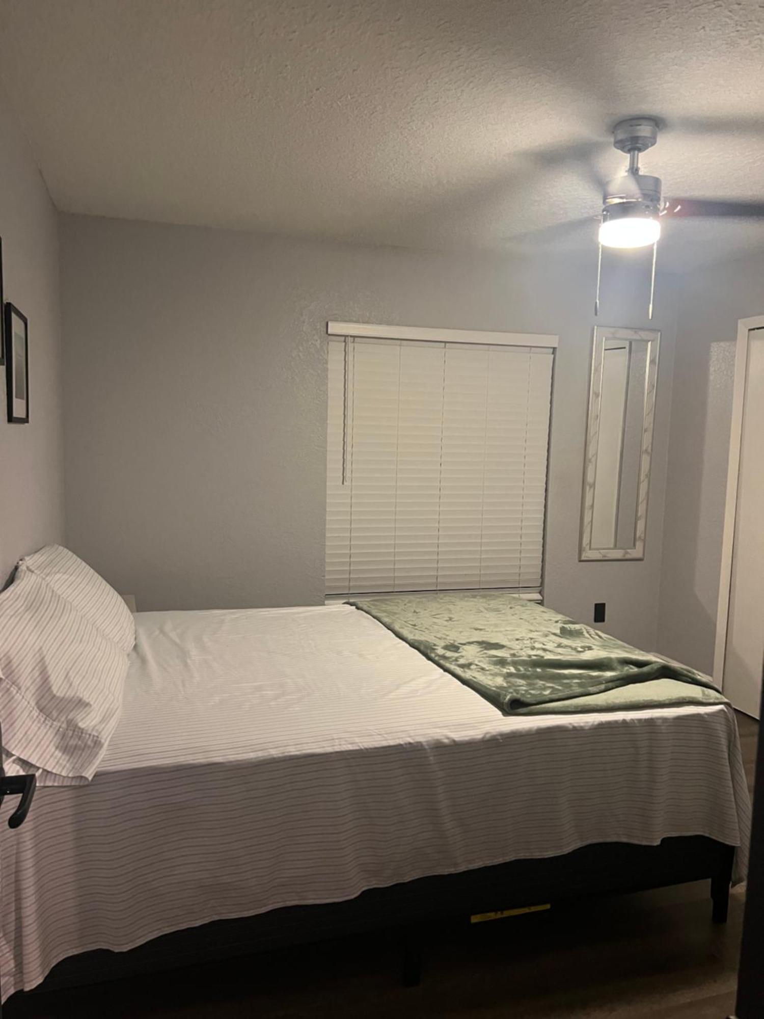 Cozy Haven With Premier Privacy 4 Bedroom Holiday home *