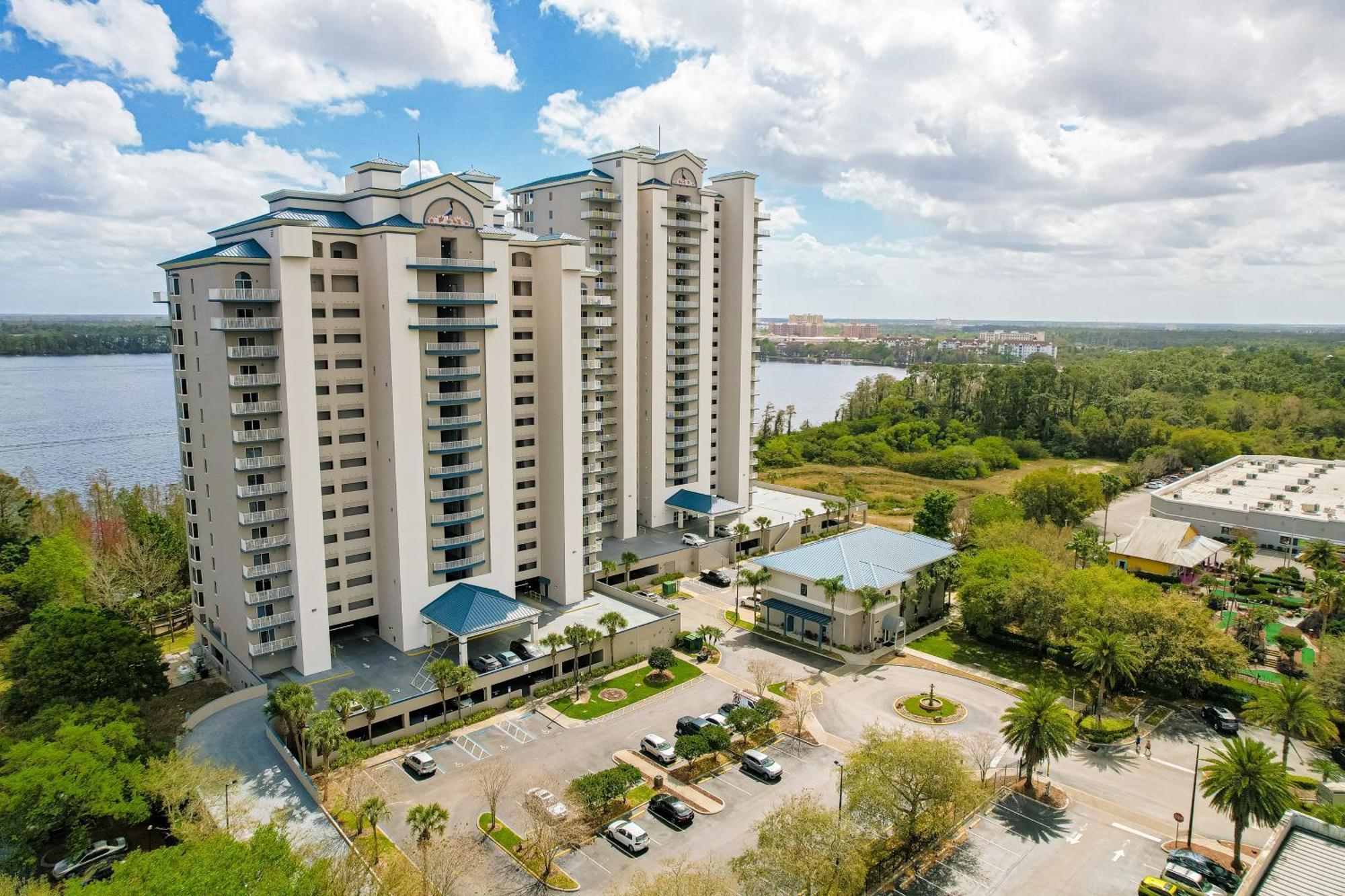 Fourth Level Views At Blue Heron Apartment Orlando