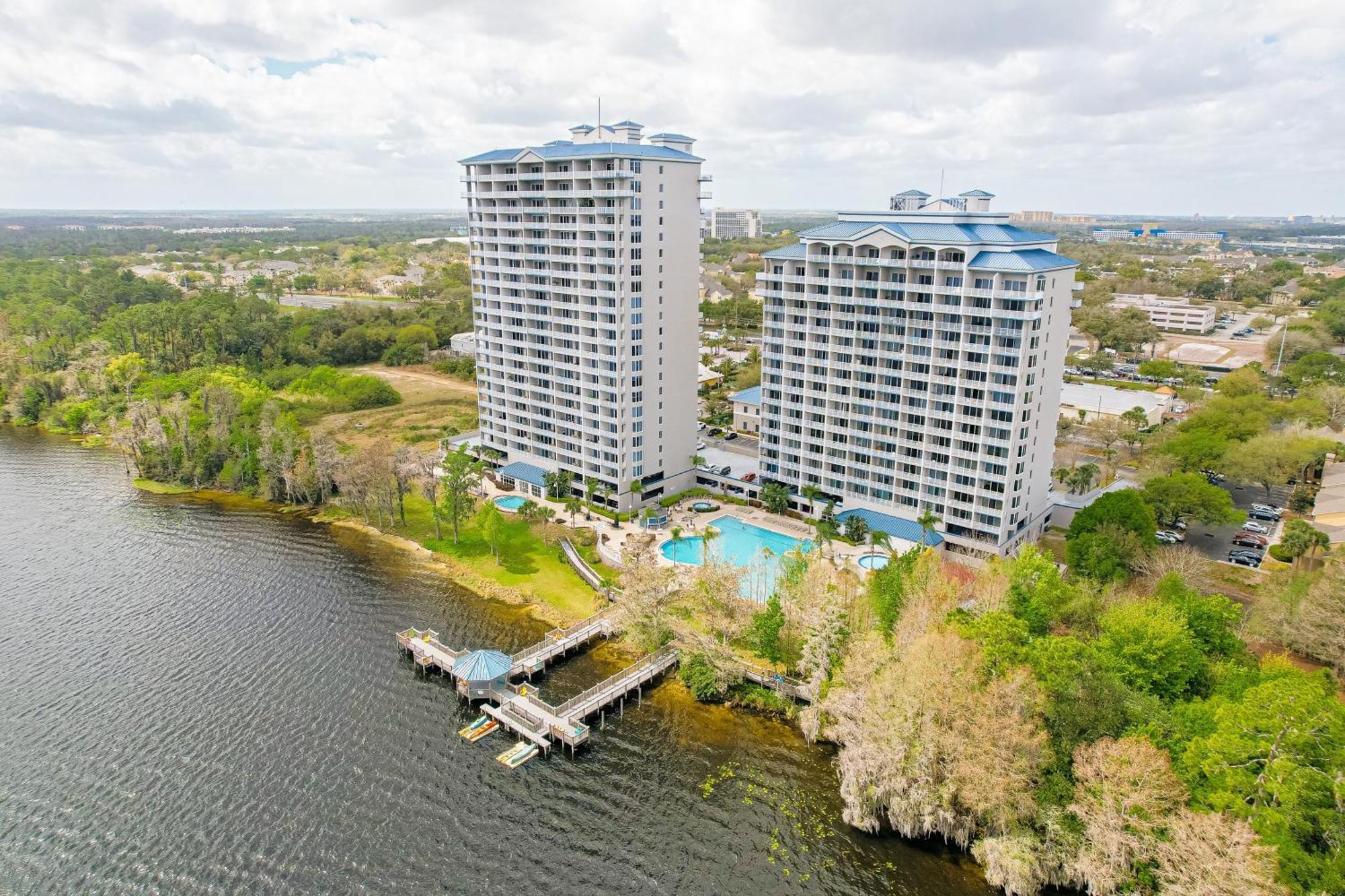 Apartment Fourth Level Views At Blue Heron *
