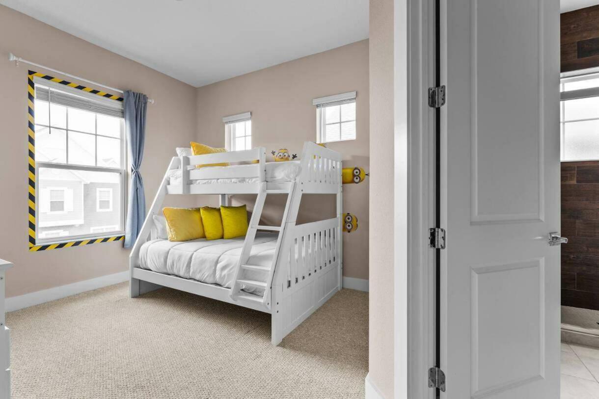 5-suite Escape: Minutes From The Magic Holiday home Orlando