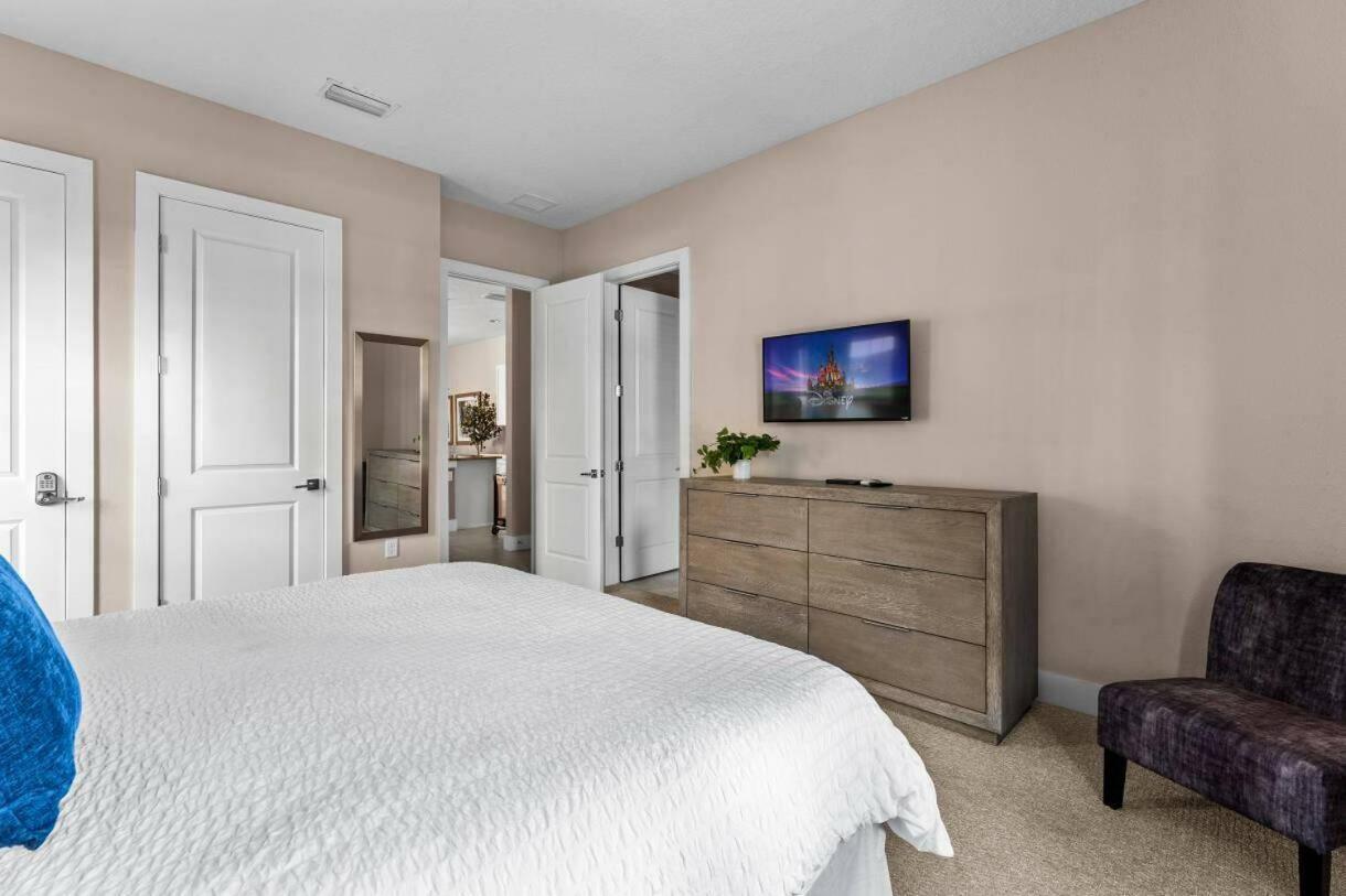 5-suite Escape: Minutes From The Magic *