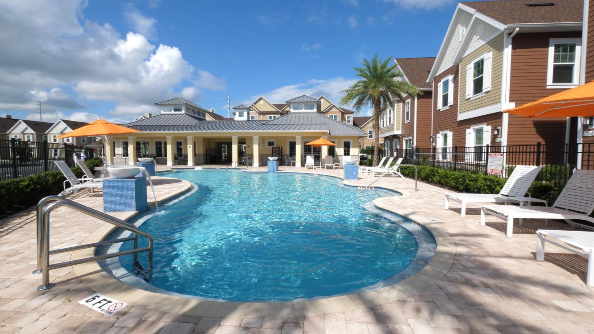 Holiday home 5-suite Escape: Minutes From The Magic *
