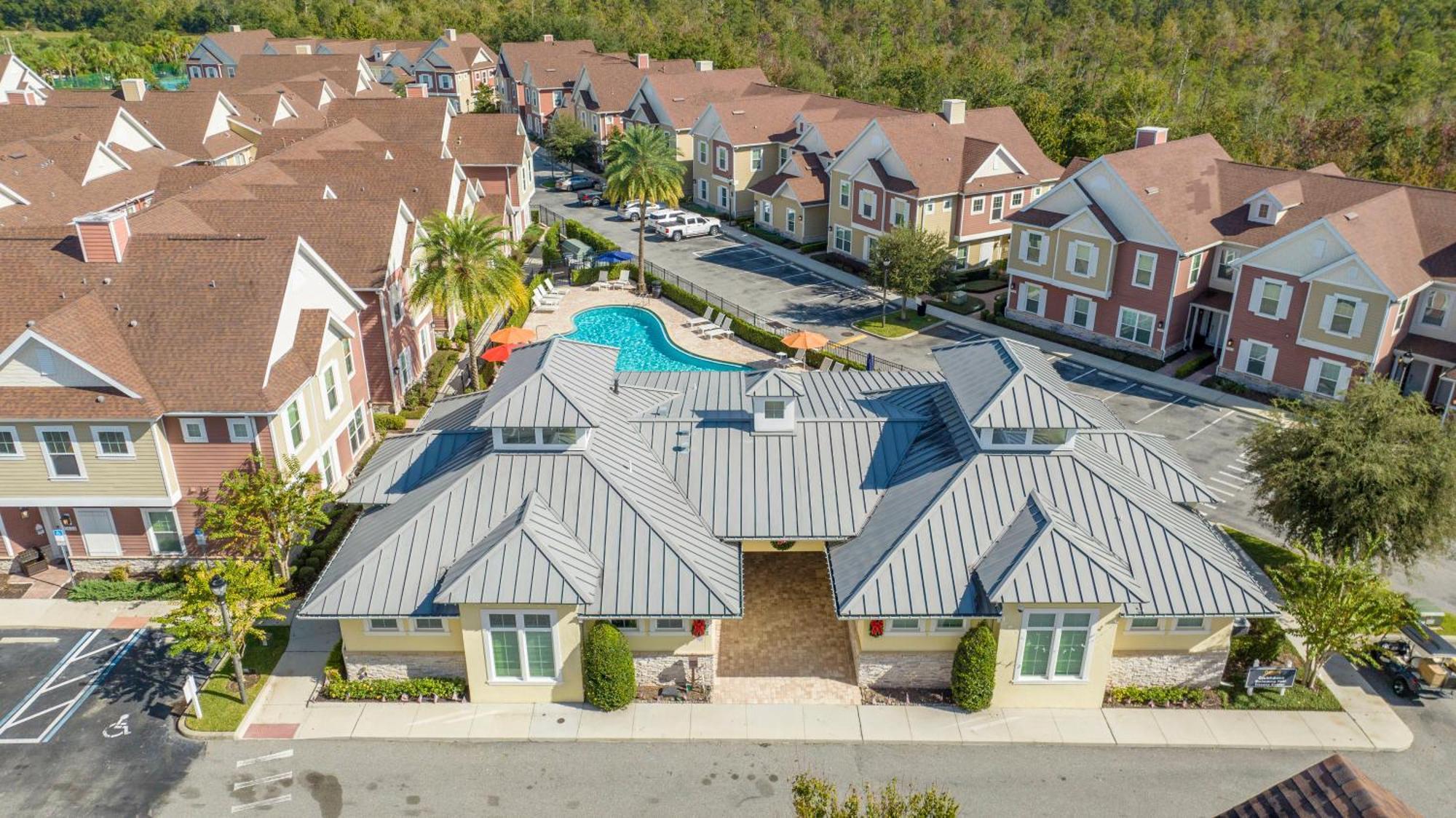 Holiday home 5-suite Escape: Minutes From The Magic *