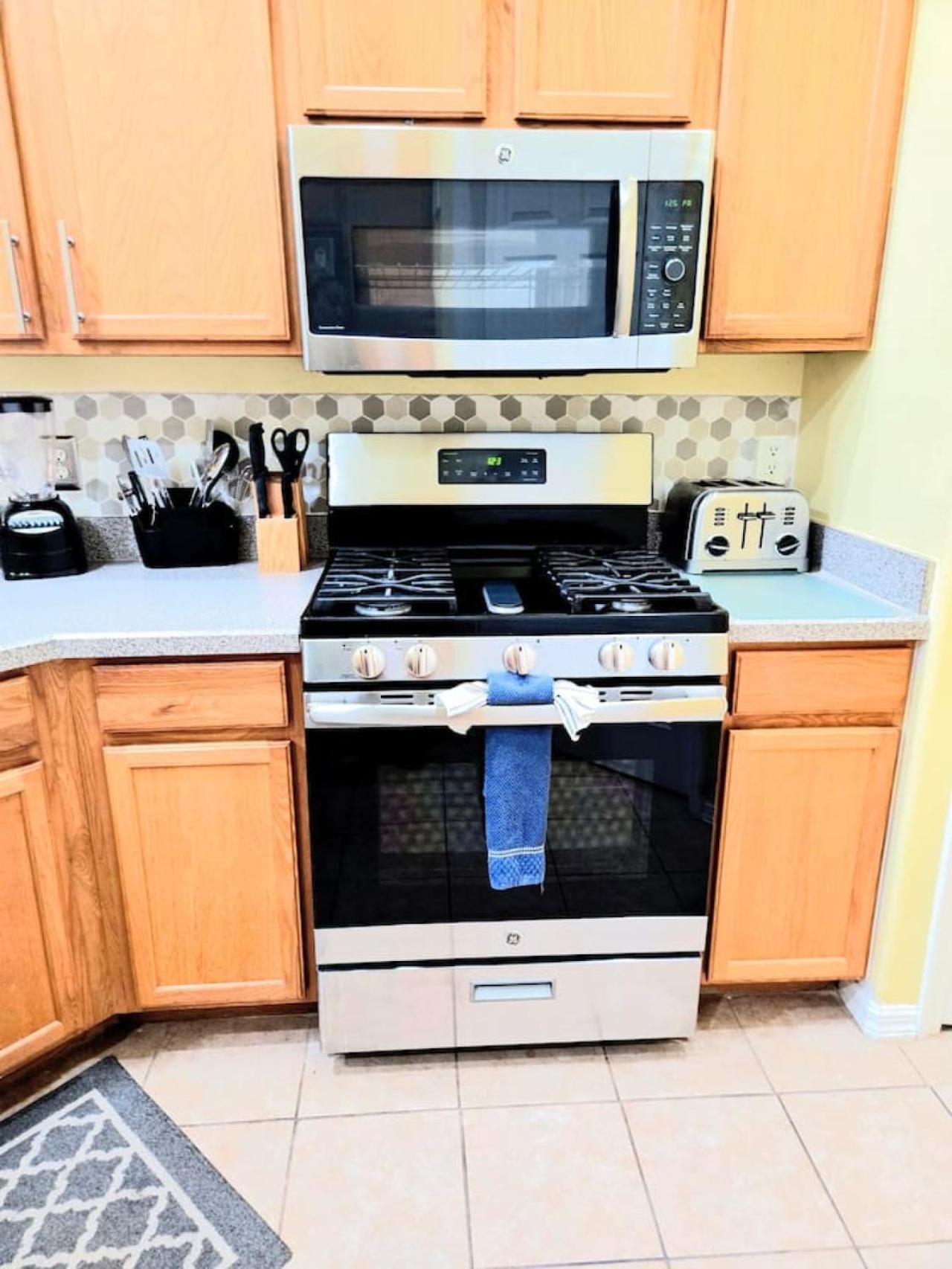 Joyful And Bright 4 Bedroom 3 Bathroom Pool Orlando