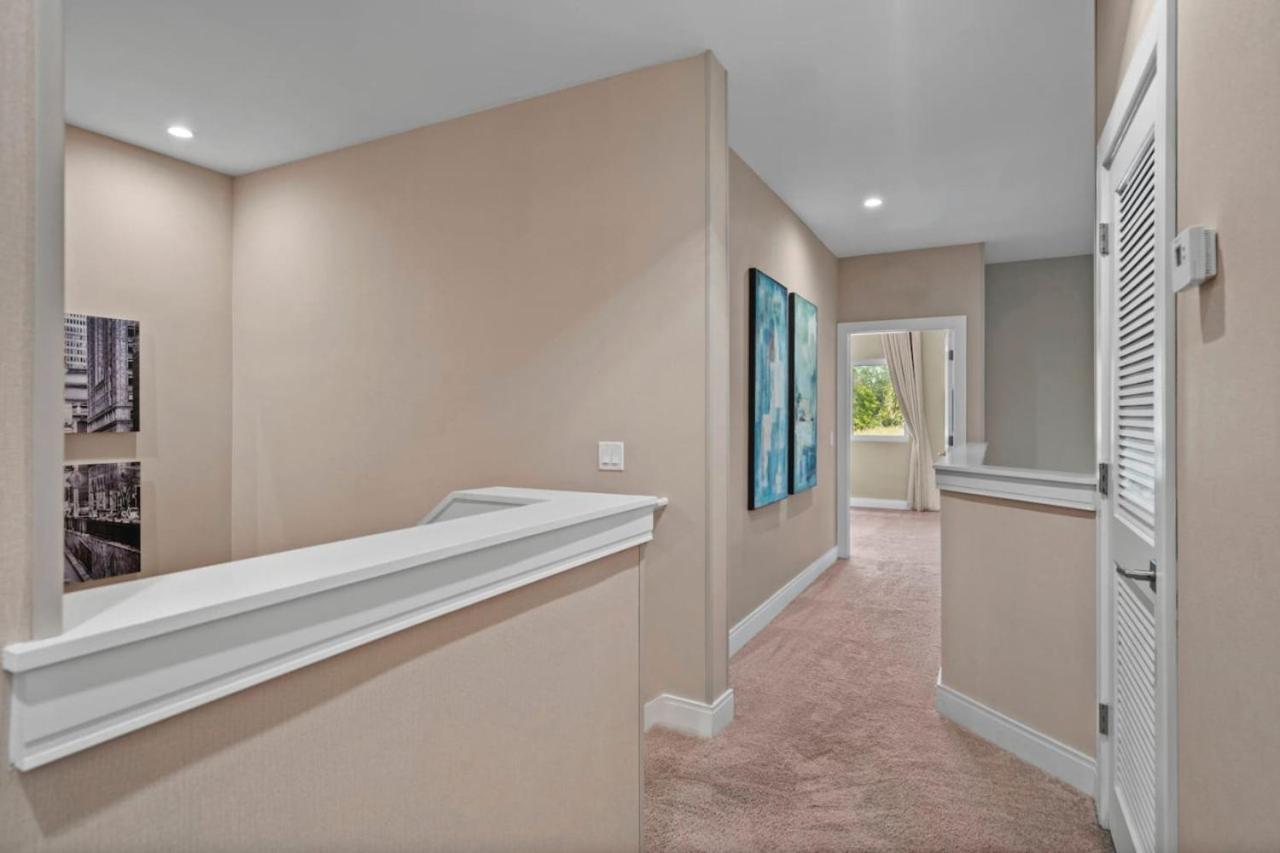 3 Bedroom 4 Bathroom Magic Village 3099