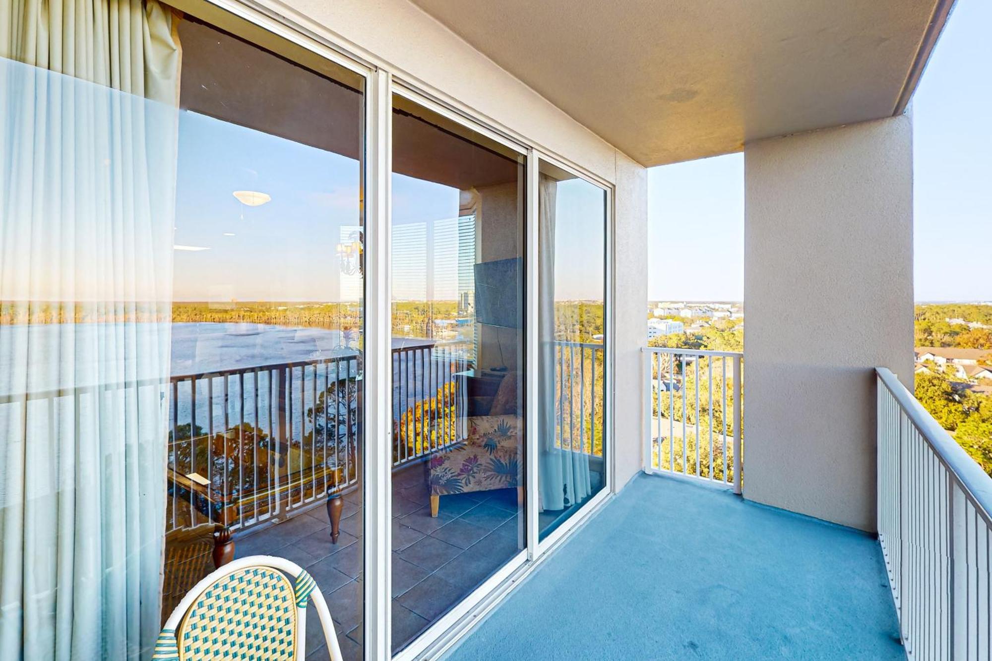Fourth Level Views At Blue Heron Apartment