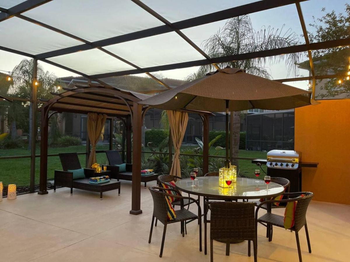 By Themed Jacuzzi Pool 2666