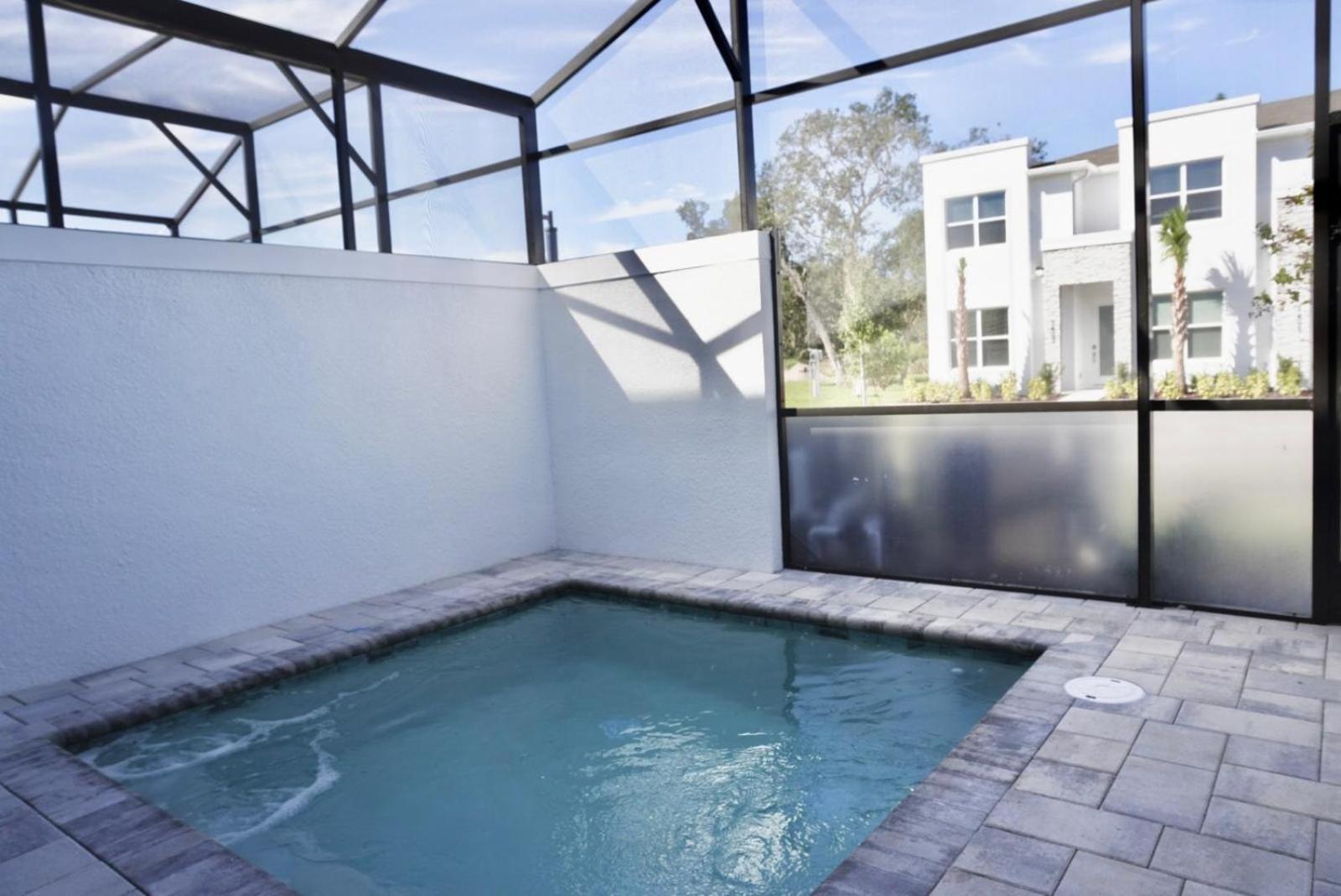 Stunning 3 Bedroom 3 Bath Townhome 363 Orlando